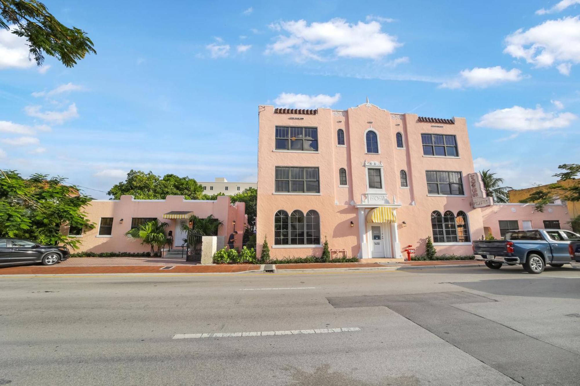 Tower Hotel Little Havana Miami Exterior photo